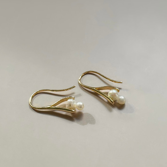 【新作2026】淡水 パール２粒ピアス  /金具変更可（イヤリング・シルバーカラーあり）フォーマルにも 2枚目の画像