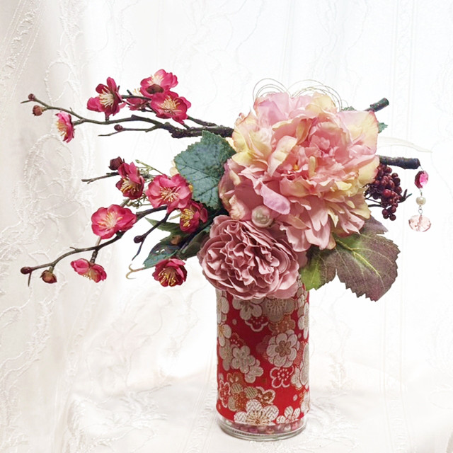 造花・アートフラワー　梅小町アレンジ　小柄模様が可愛いほっとする和風アレンジ 4,316円