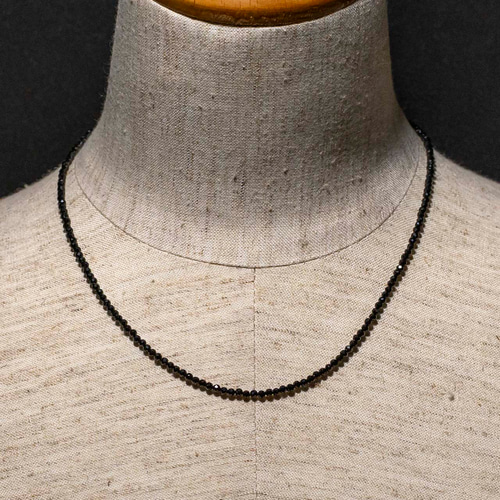 高品質タイ産ブラックスピネル 天然石アクセサリー 8月の誕生石