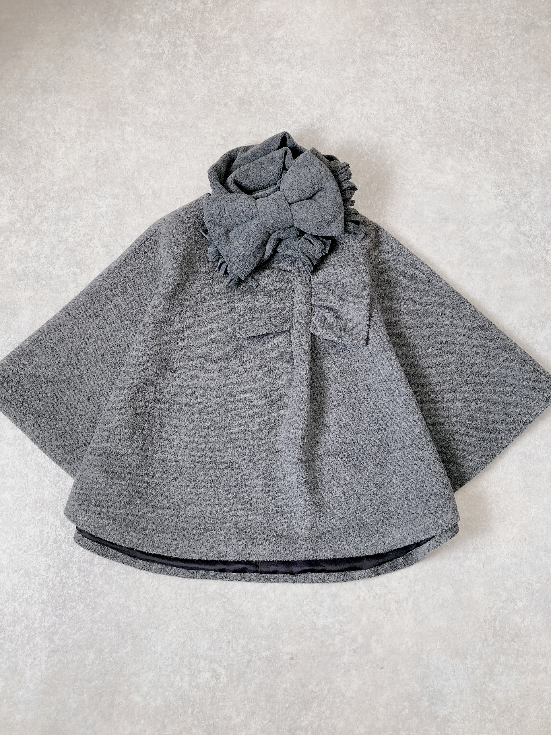 リボンウールケープ