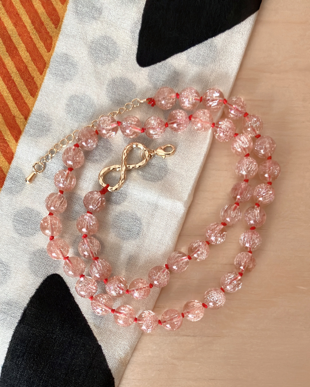 静かな花火 シャンパンクォーツのオールノットネックレス