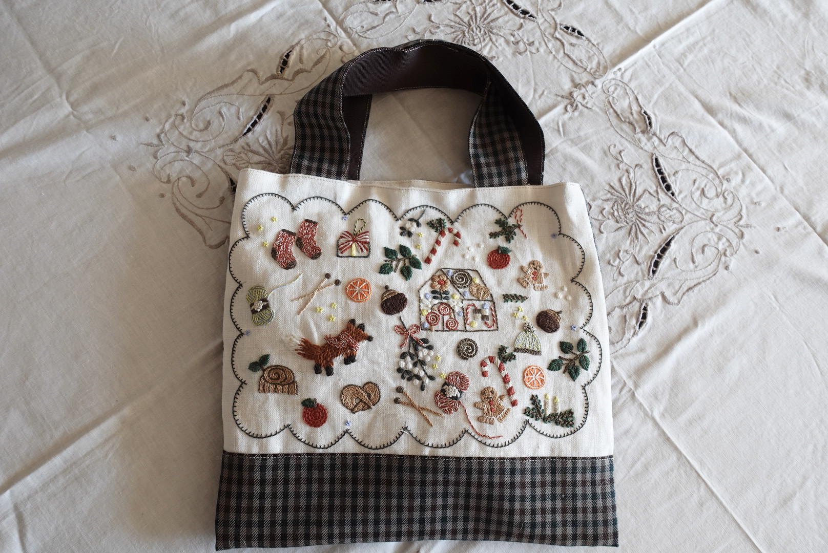 ヒトハリの冬じたく刺繍キット