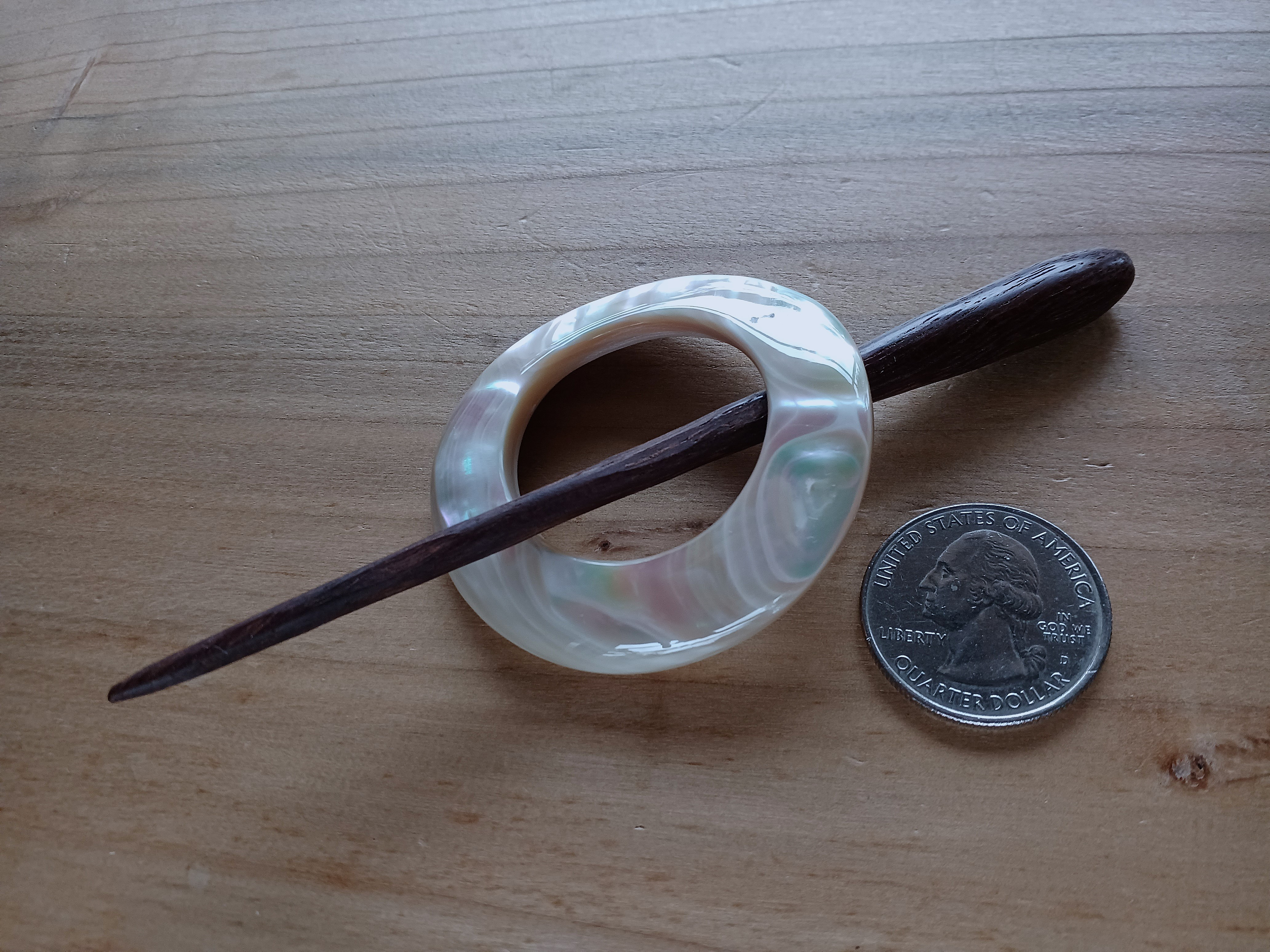 沖縄産夜光貝　ジュエルピン