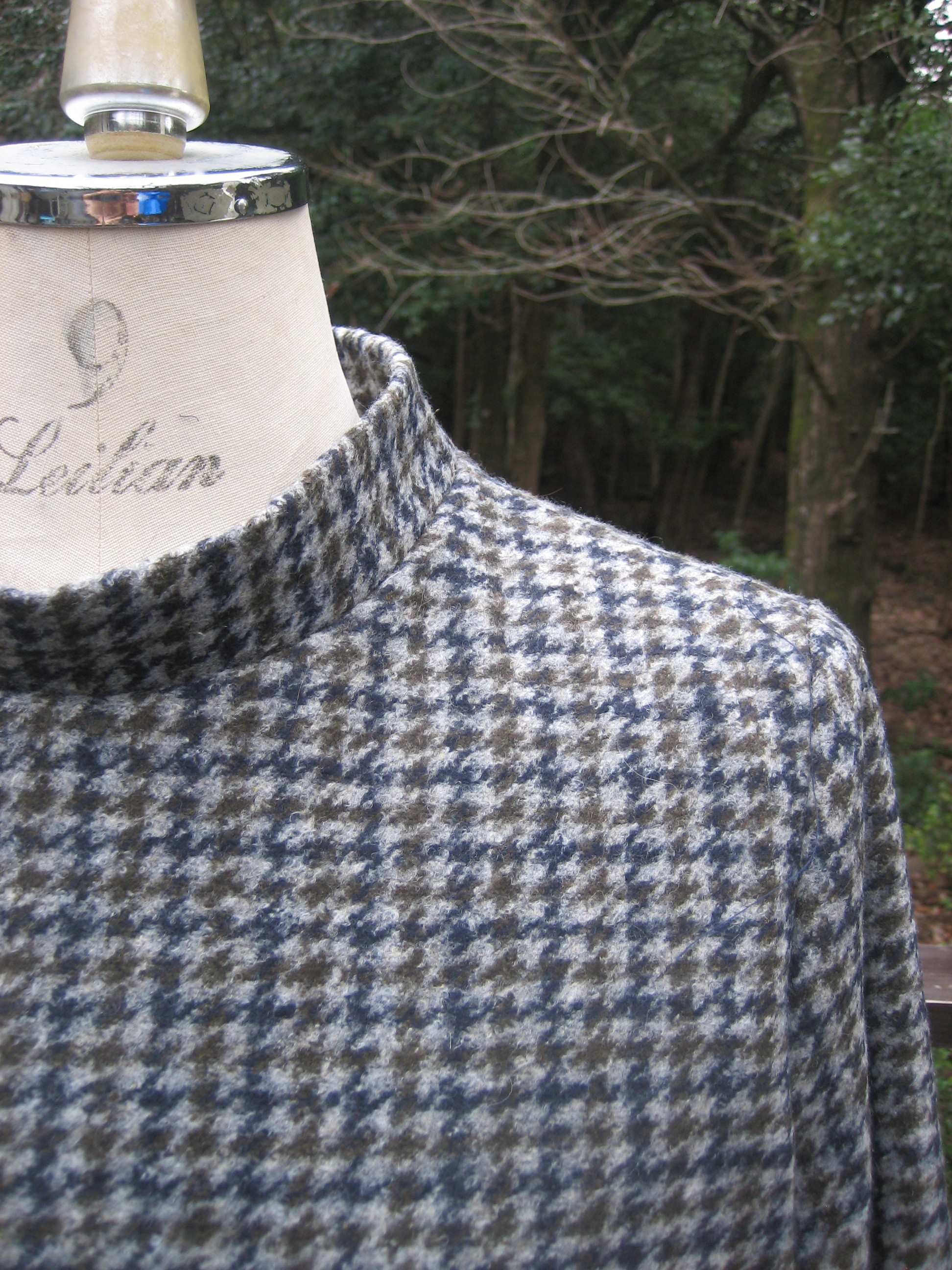 ウール混ジャガードニット・裏地付ハイネックワンピース・千鳥