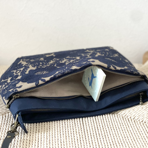 ⚮̈ミナペルホネン smile flower khaki ドラポケショルダー ポシェット