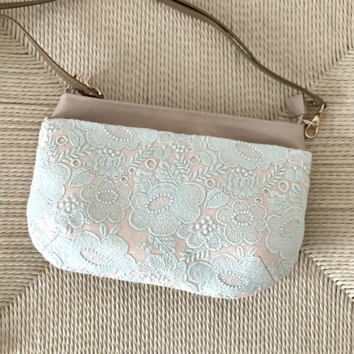 ⚮̈ミナペルホネン smile flower pink beige ドラポケショルダー