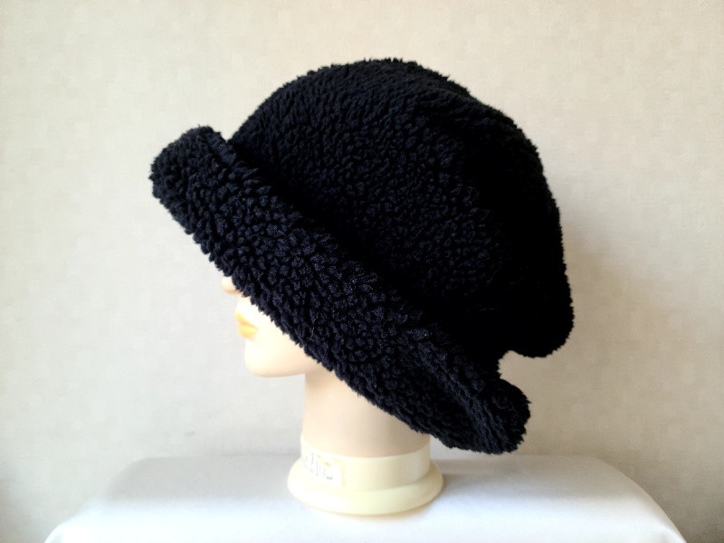 魅せる帽子☆【Creema 限定価格】耳までスッポリ!!モコモコあったか♪ボアのクロッシュ～ブラック