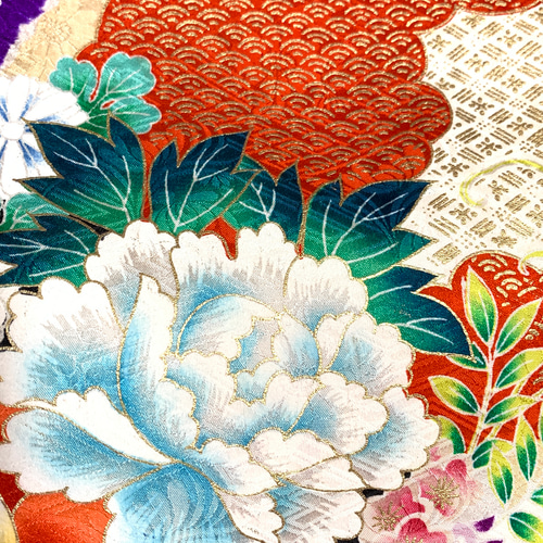 【正絹】着物リメイク 振袖ドレス／絞り／アメリカンスリーブワンピース［375］ 正絹】着物リメイク 絞りと駒刺繍の豪華振袖ドレス／ホルターネック