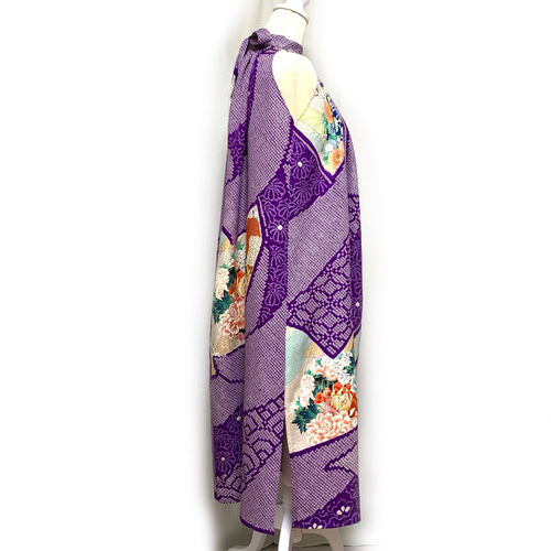 【正絹】着物リメイク 振袖ドレス／絞り／アメリカンスリーブワンピース［375］ 正絹】着物リメイク 絞りと駒刺繍の豪華振袖ドレス／ホルターネック