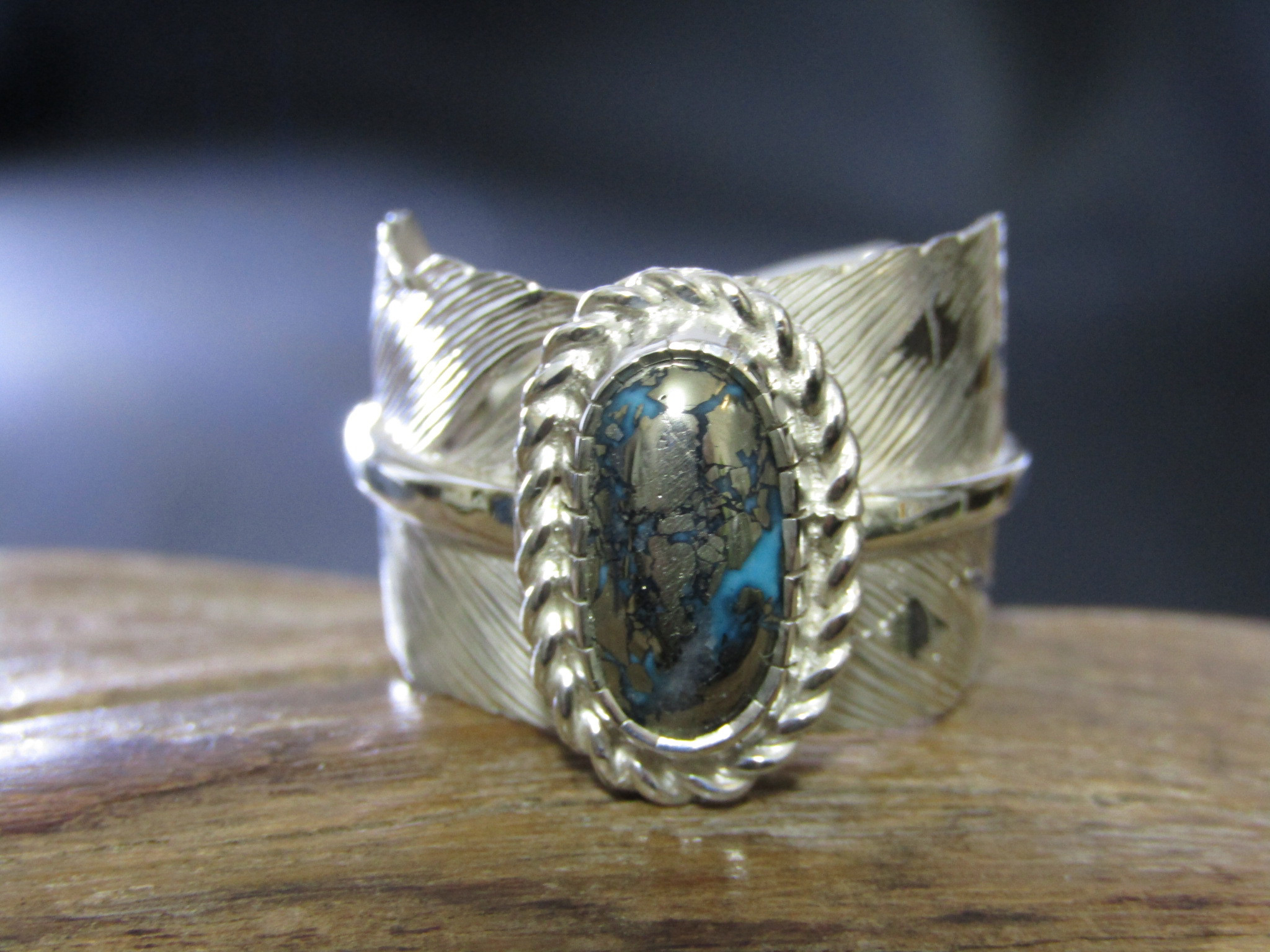２2号　ペルシアンターコイズ　フェザーリング