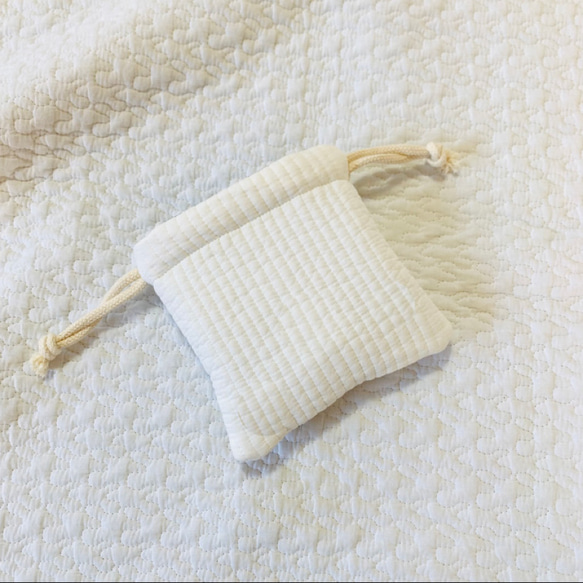 nubi 選べる ミニ巾着　H15W15 刺繍　ヌビ巾着　ミニポーチ　大人可愛い　小物入れ　大人可愛い 5枚目の画像