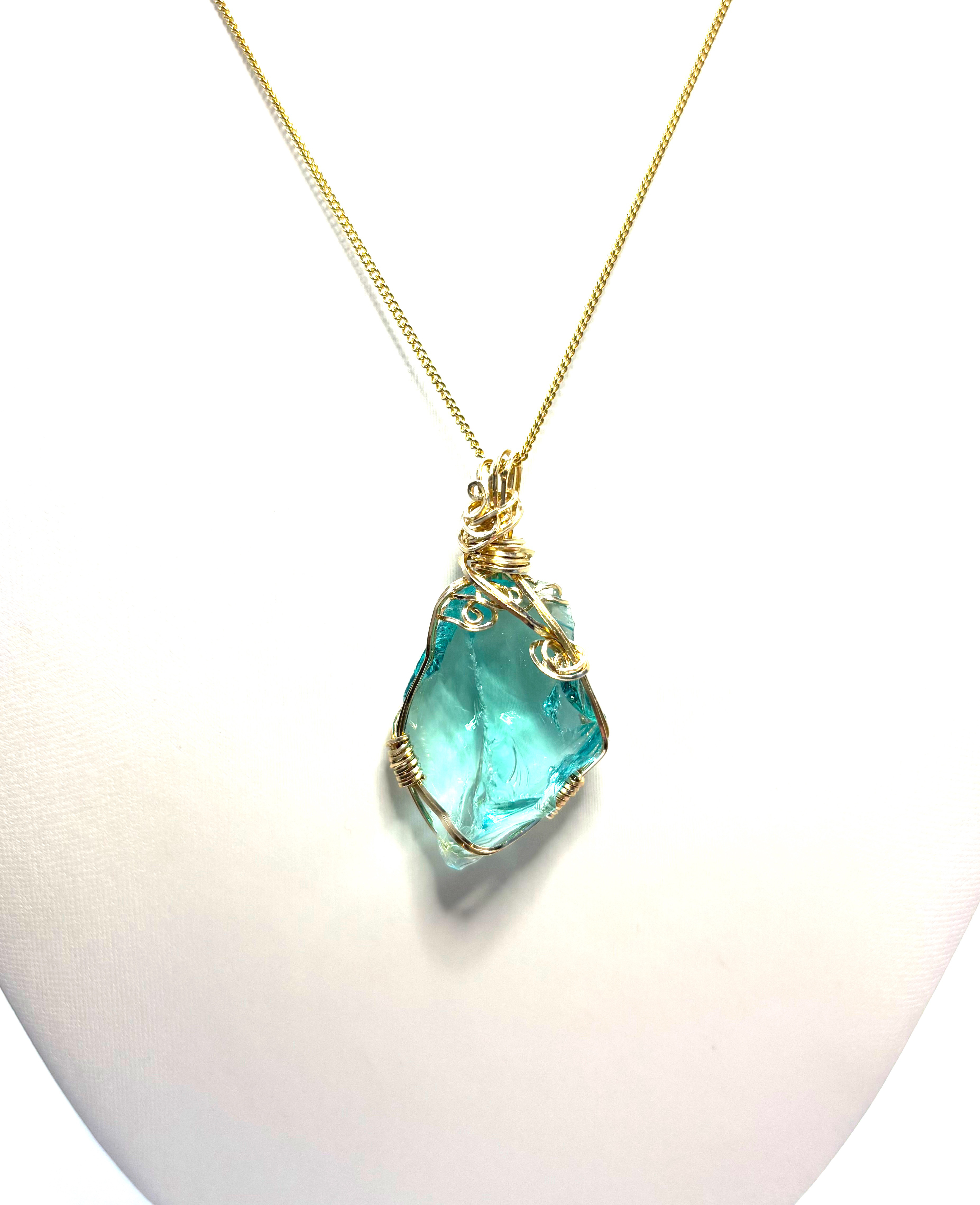 アンダラクリスタル　シアンエンジェル　ペンダント（レターパックライト送料無料）