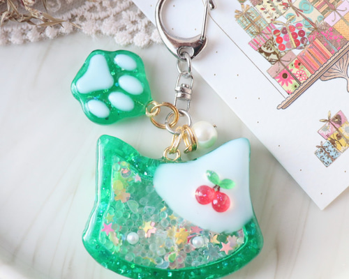 送料込み】 *メロンクリームソーダ * ねこ シェイカーキーホルダー