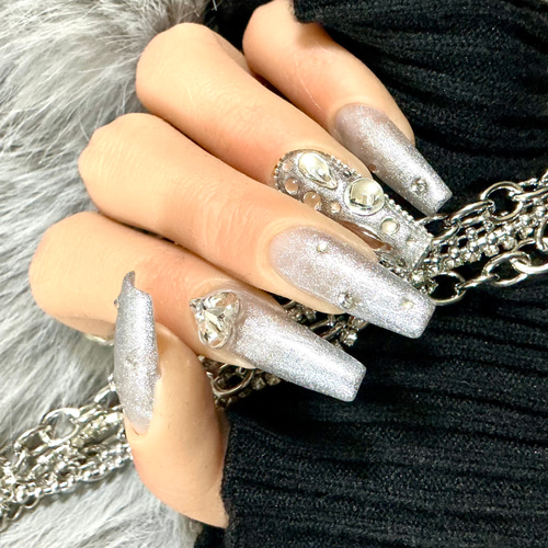 Y2K サイバーシルバー グラデ 埋め尽くし ギャルネイル 成人式 ロング