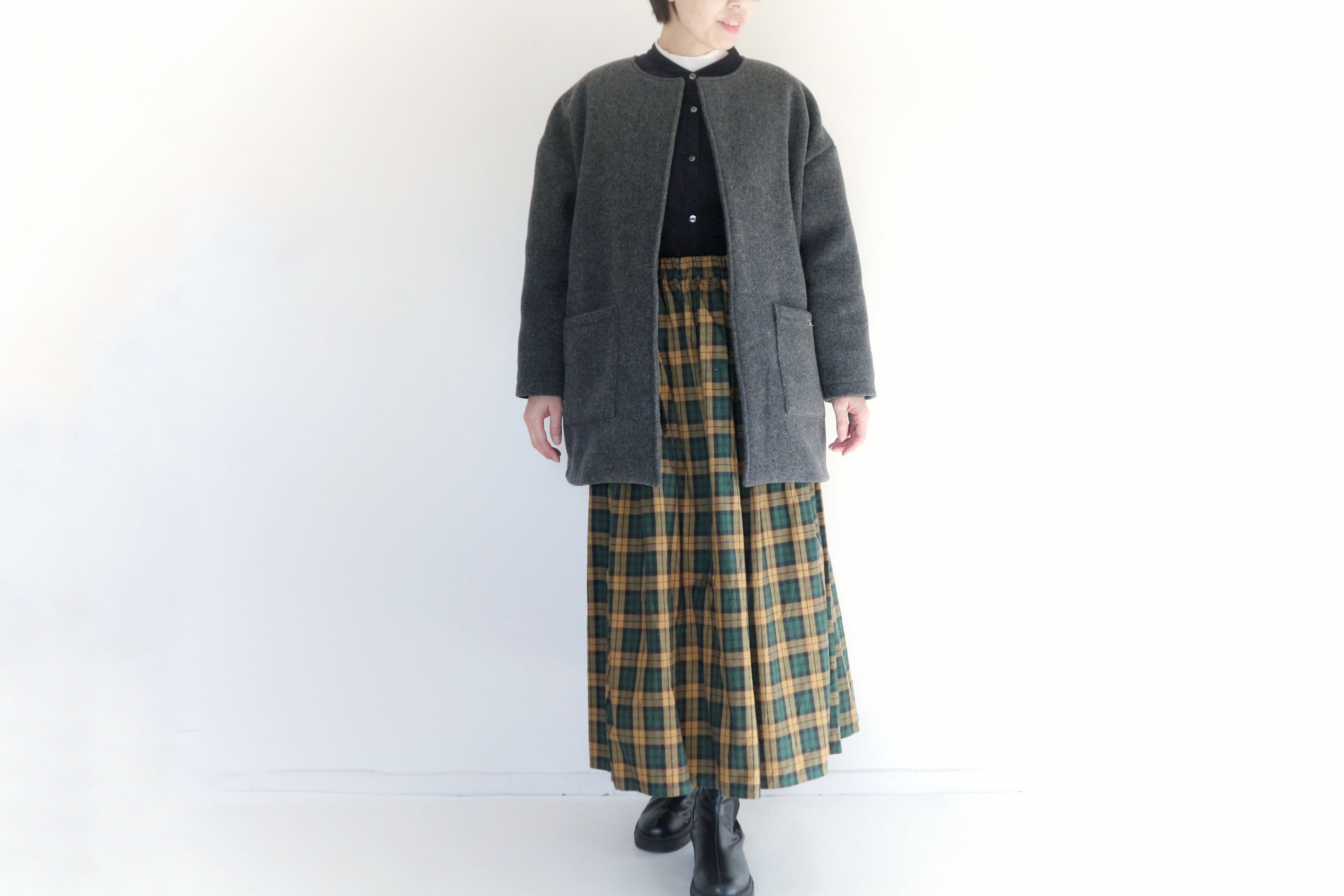 【お仕立て】ノーカラーウールコート｜朝、迷わずに手にとれる　ほどよいきちんと感　チャコールグレー