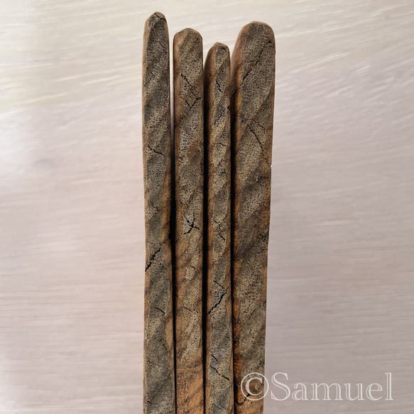 ▦きのかたち：色とりどりの不揃いコースター／セットⅠ「疾走る縞馬ゼブラウッド×4」│coaster Zebrawood 7枚目の画像