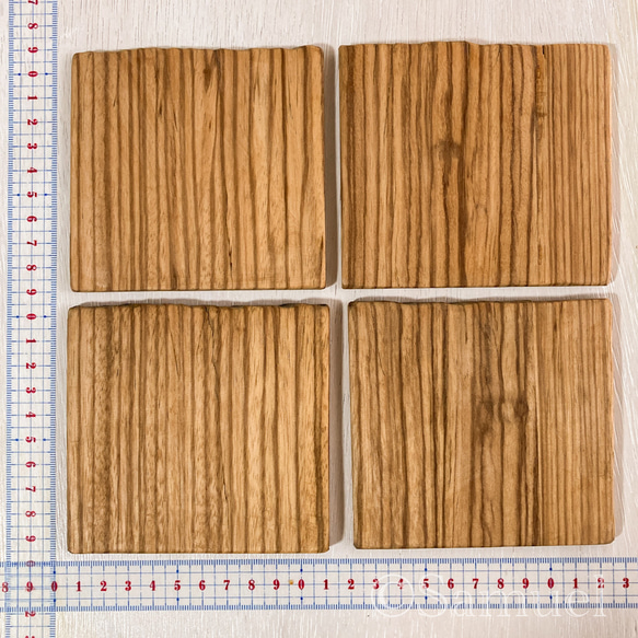 ▦きのかたち：色とりどりの不揃いコースター／セットⅠ「疾走る縞馬ゼブラウッド×4」│coaster Zebrawood 3枚目の画像