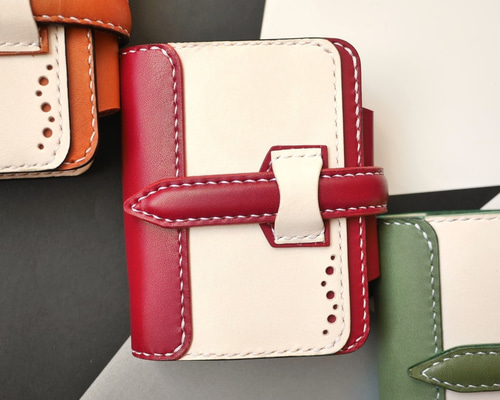 旅する手帳 アイボリー×赤 ─ M5サイズ システム手帳 栃木レザー 姫路