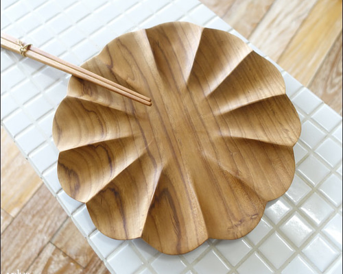 ハンドメイド　プレート　きれい　木製　寄木のお花パンプレート2枚セット　T157 ハンドメイド プレート きれい 木製 寄木のお花パンプレート2枚セット T157