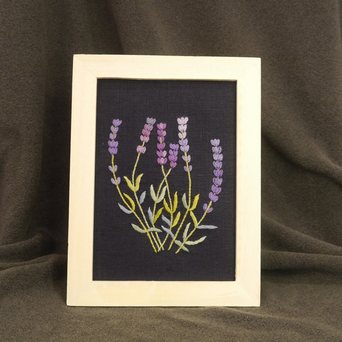 手刺繍】額 フランス刺繍 ラベンダー 麻 フォトフレーム・写真立て