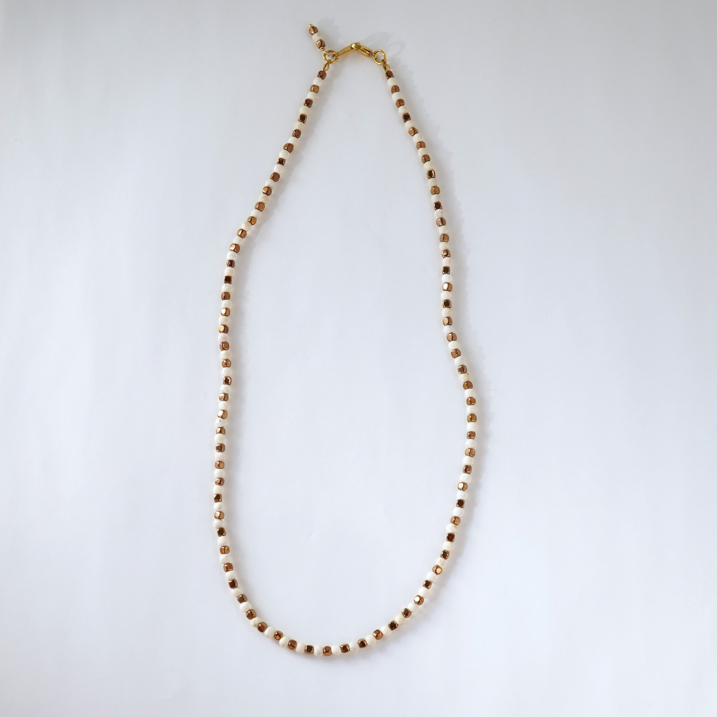 54㎝　リバーストーンとヘマタイトのロングネックレス サージカルステンレス 母の日　プチギフト