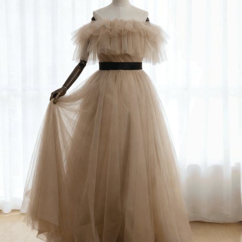 実例写真！カラードレス オフショルダー サッシュベルト 薄シャンパン