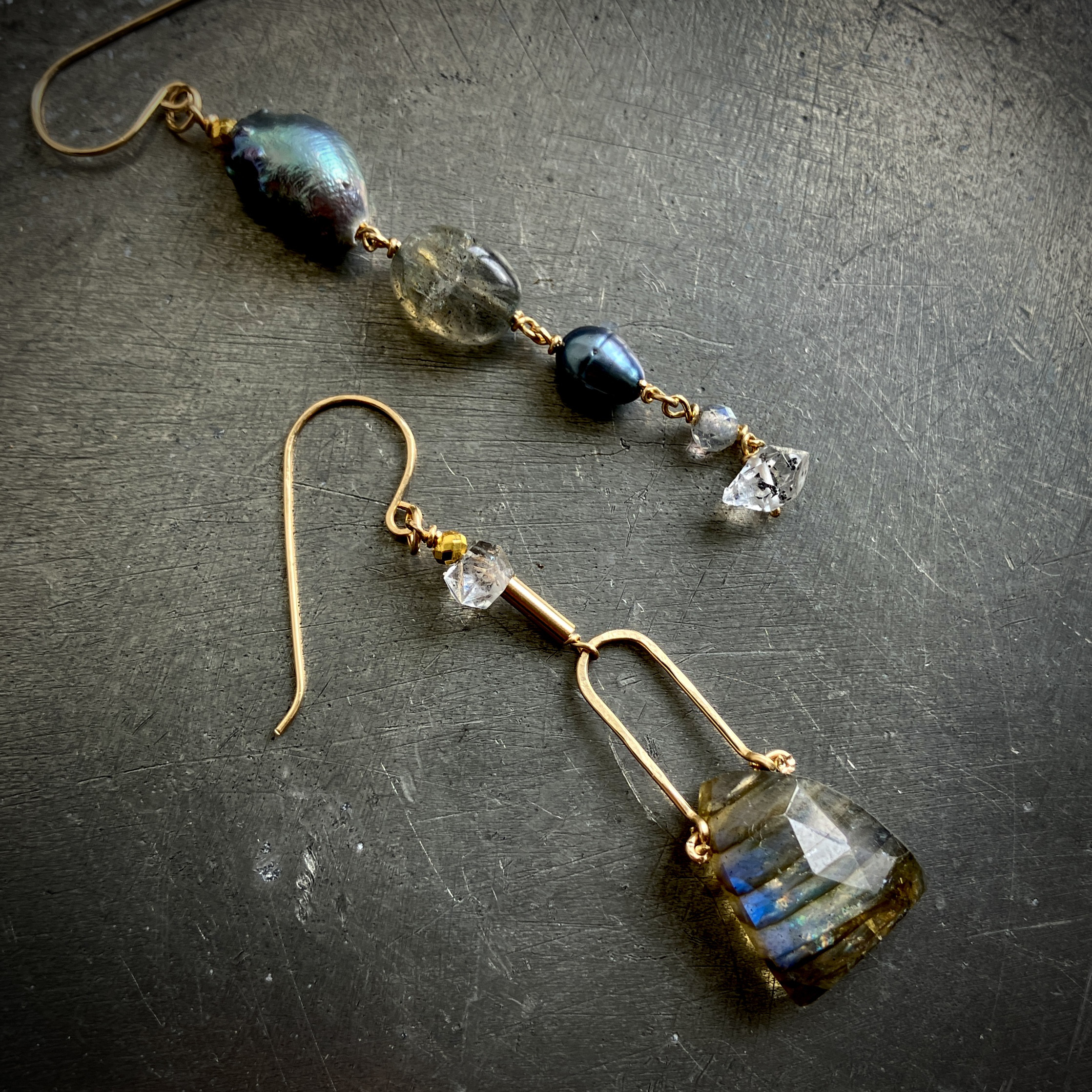 Crow　K14gfフックピアス　イヤリング等変更可　1点もの