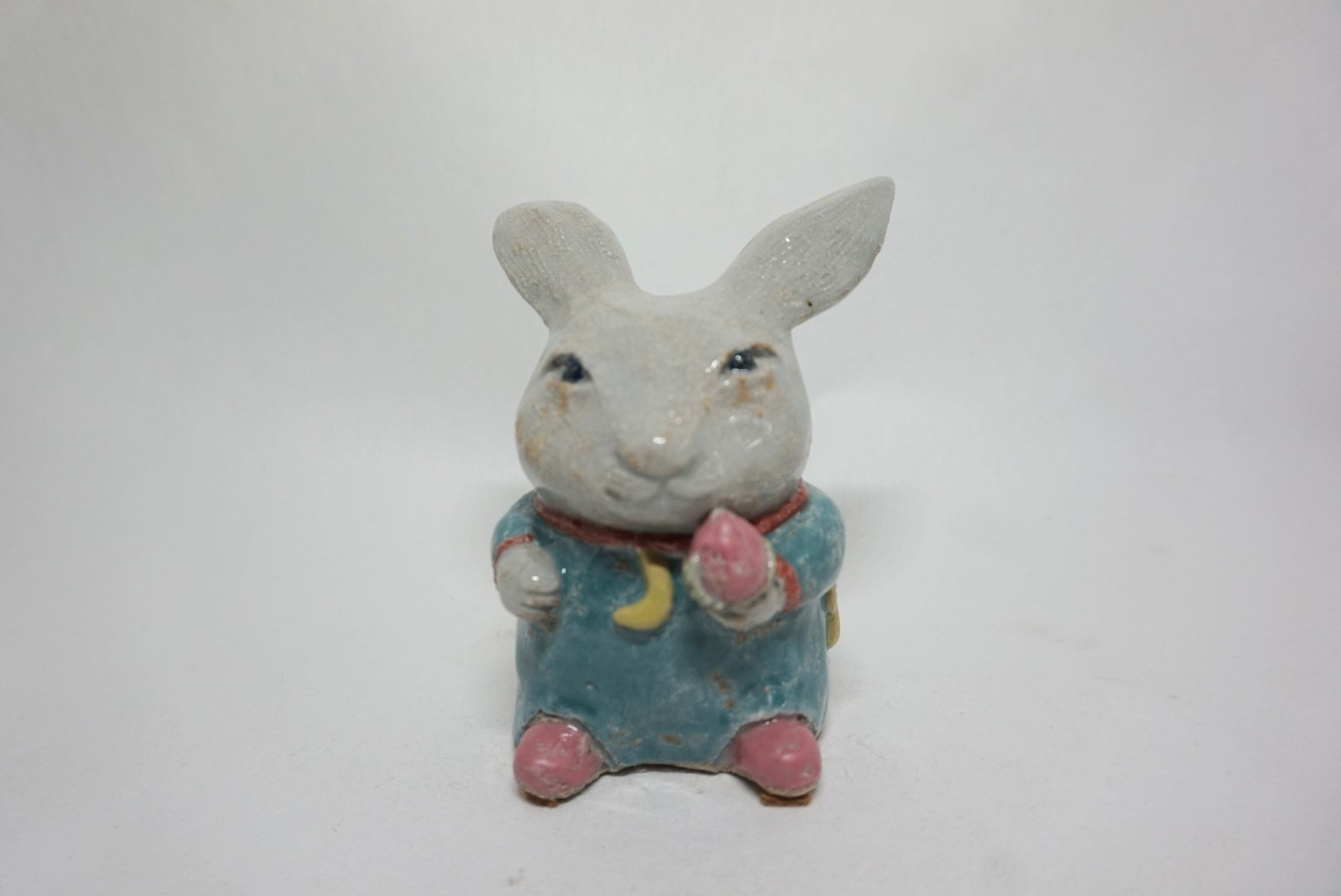福招きうさぎ　置物　陶器　うさぎ　縁起物