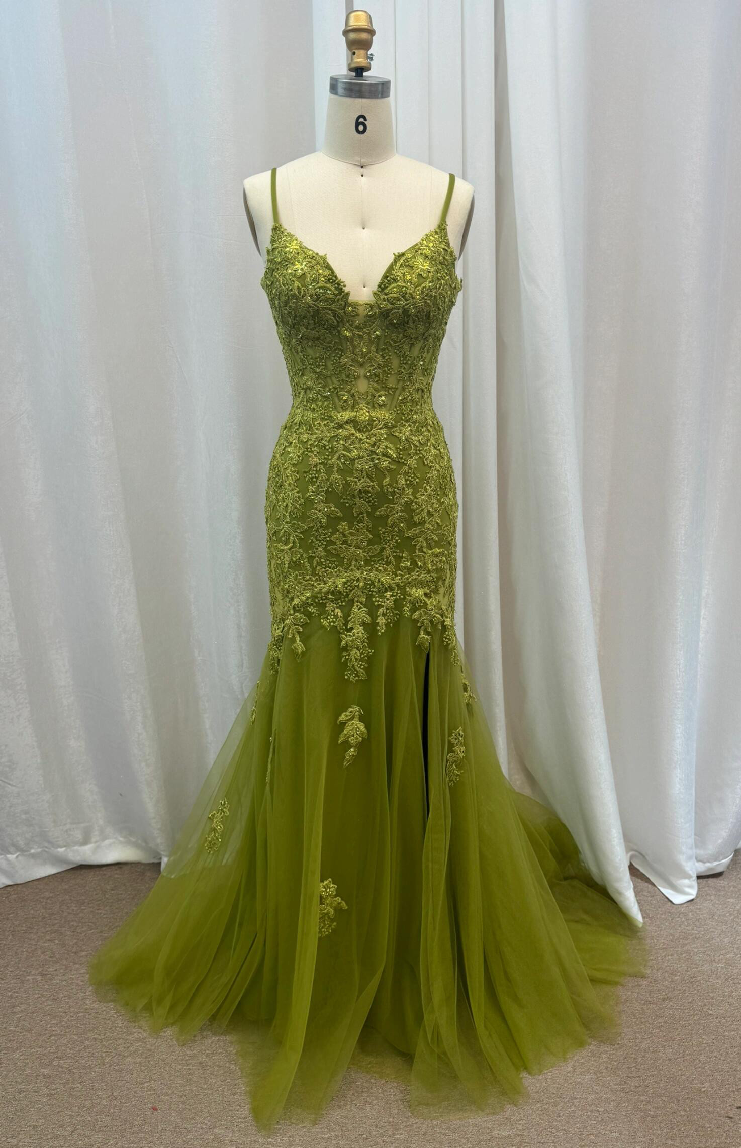 高品質保証　チュール　贅沢なお花刺繍　フラワー　マーメイド　カラードレス　編み上げ　背中見せコンテスト　二次会披露宴花嫁