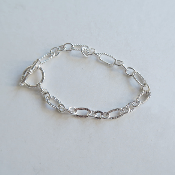 925純銀 復古字母 數字 珍珠 客製化 不對稱鍊 OT扣 手鍊 免費送禮包裝 第7張的照片