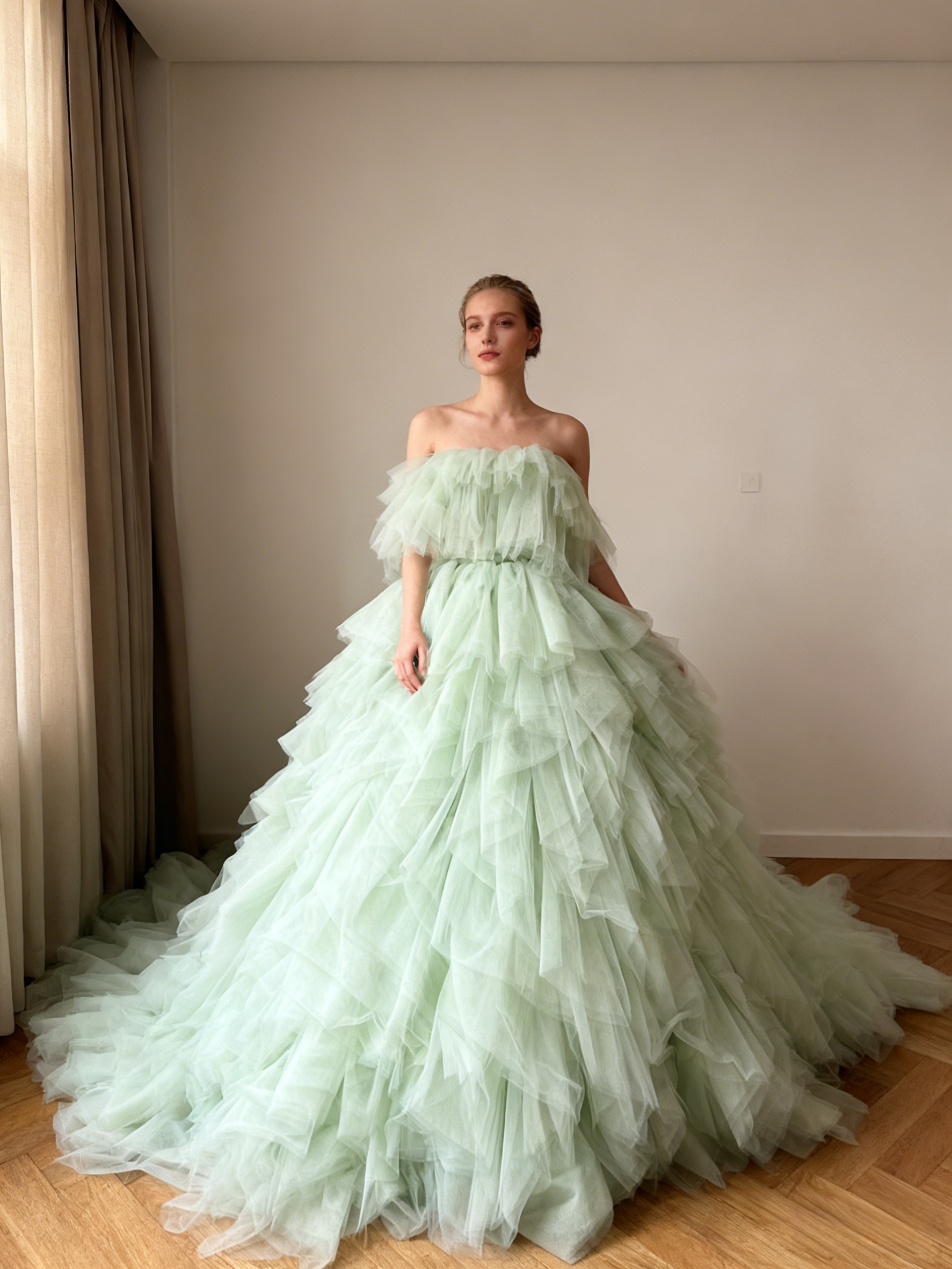 豪華！カラードレス ミントグリーン オフショルダー 柔らかく重ねたチュールスカート ロングトレーン 花嫁