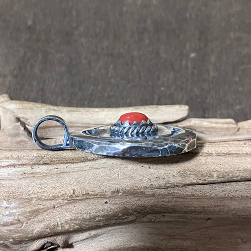 レッドコーラル 赤珊瑚 シルバー メタル タタキ ネックレス ペンダント