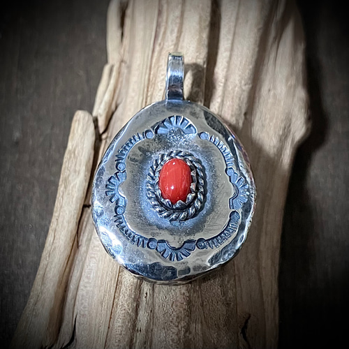 レッドコーラル 赤珊瑚 シルバー メタル タタキ ネックレス ペンダント