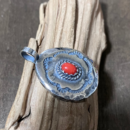 レッドコーラル 赤珊瑚 シルバー メタル タタキ ネックレス ペンダント