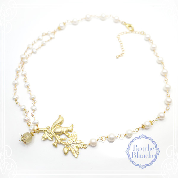 Broche Blanche　いたずらリスのネックレス　de-98-bb-43