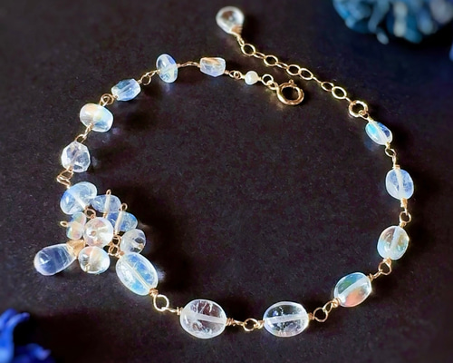 −光輝く一年となりますように− 高品質アンデシンラブラドライトの光