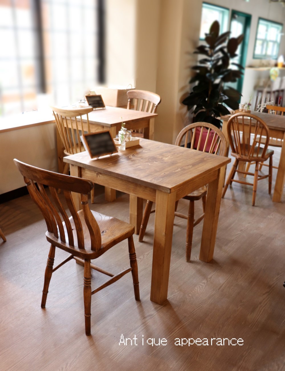 1台限W700奥行600天板と木足はヒノキで製作　コーヒーテーブル　#ネイルデスク　#ネイルテーブル　#カフェテーブル