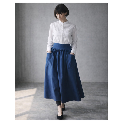 岡山児島デニムで仕立てた、ギャザーカフェエプロン／8オンスくったり