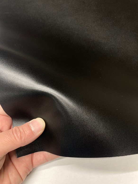 牛革：Ａ３（29.7cm × 42cm）・ハンドメイド＃黒-1　レザークラフト　本革 4枚目の画像