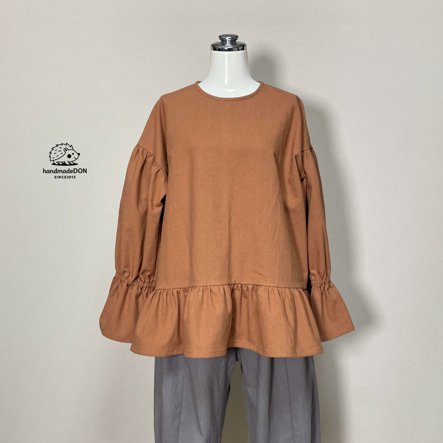 ★アンダーフリルのキャンディブラウス【やわらかコットンリネン】スモーキーオレンジ◆フリーサイズ