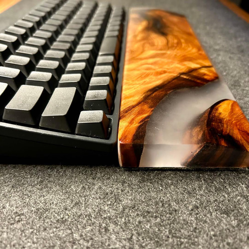 【蓄光】アームレスト パームレスト リストレスト 蓄光 木製 無垢材 おしゃれ 蓄光】アームレスト パームレスト リストレスト 蓄光 木製 無垢材