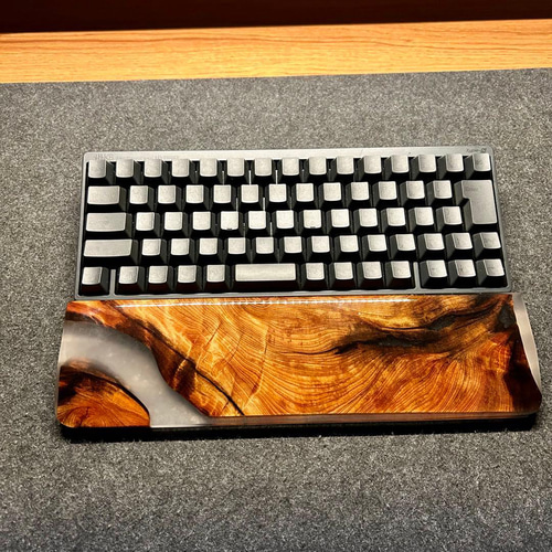 蓄光】アームレスト パームレスト リストレスト 蓄光 木製 無垢材