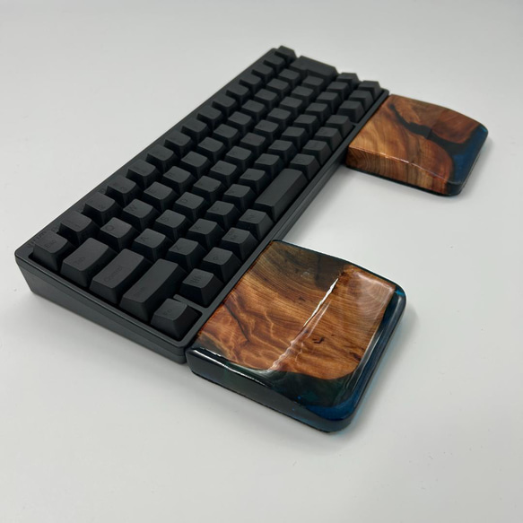 Grovemade リストレスト　パームレス木製 GROVEMADE Keyboard Wrist Restをレビュー｜モダンで美しいウッド