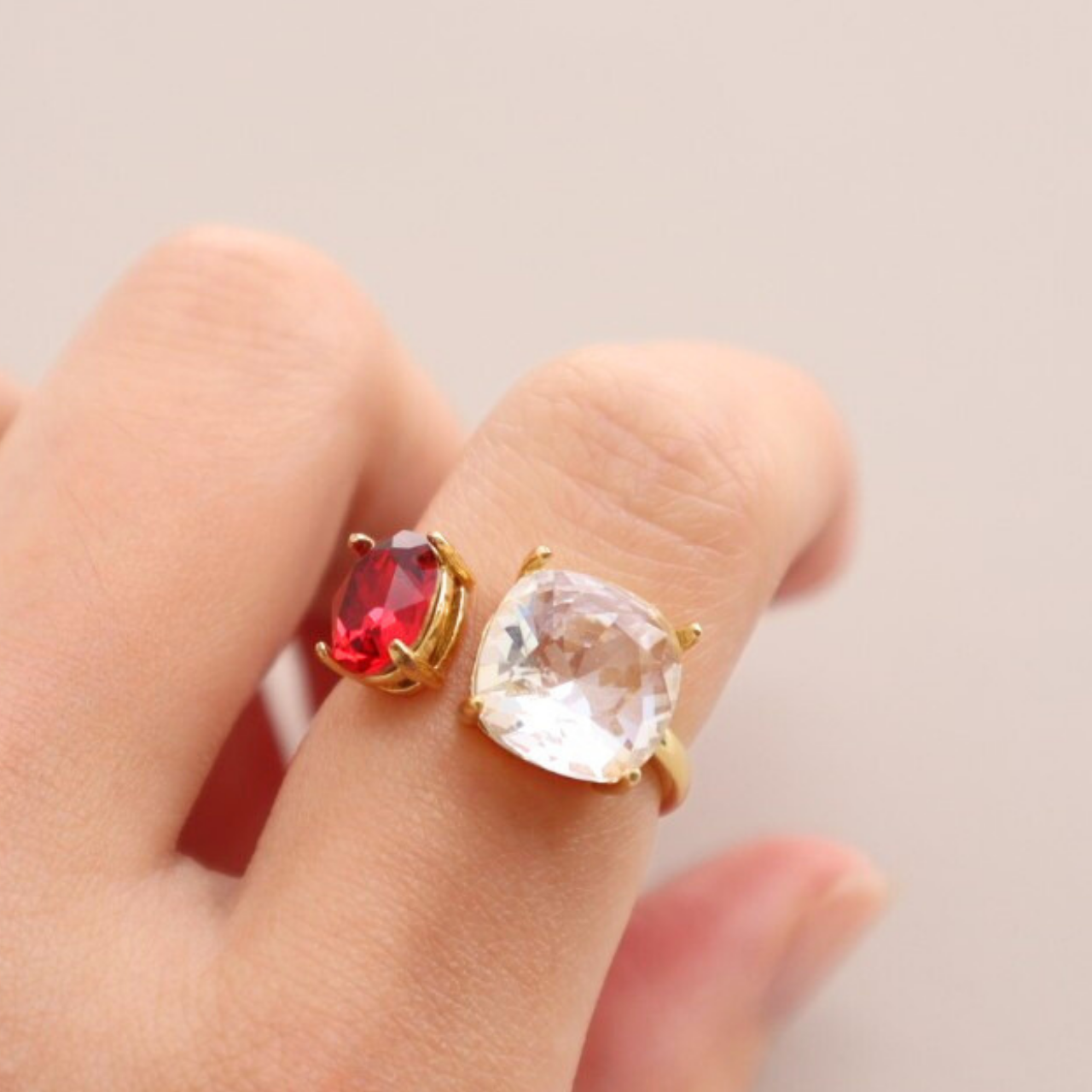 【1月誕生石】【金属アレルギー対応】リング 指輪 重ね付け フリーサイズ フォークリング ガーネット  春 誕生石