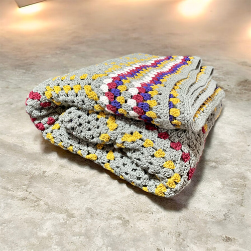 手編み　ベットカバー　ソファーカバー　コタツカバー　マルチカバー　ハンドメイド 手編みベットカバーソファーカバーコタツカバーマルチカバーハンドメイド