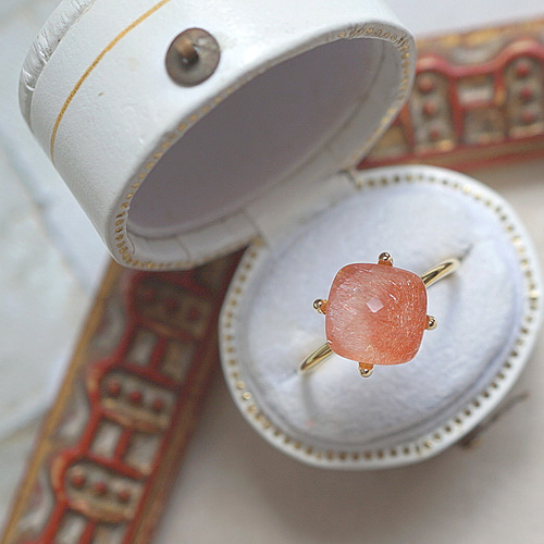 希少石【9mm】カザフスタン産ストロベリークォーツRing〈18kgp