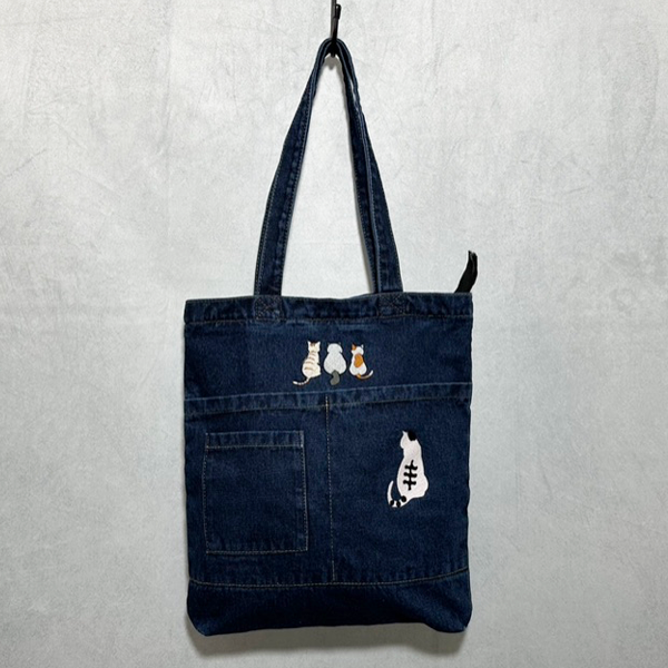 背中猫の刺繍 内ポケット付き ZIP式 デニムトートバッグ A4 レディース