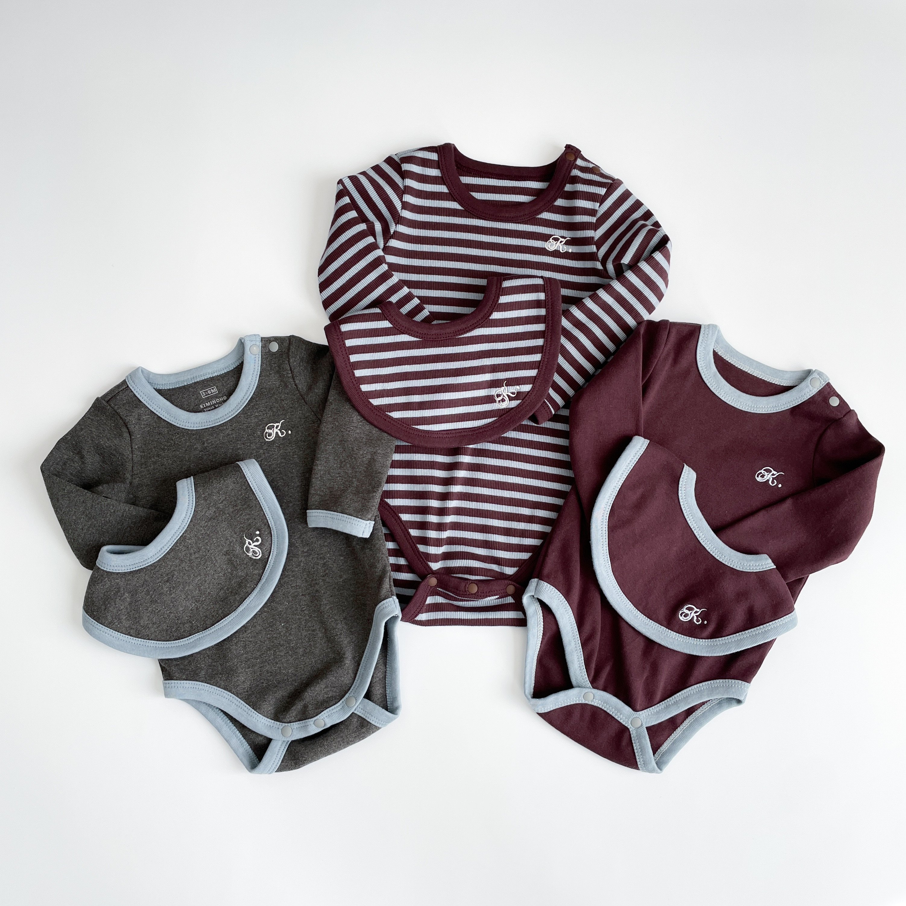 【名入れ刺繍】ベビーボディスーツ＋スタイ ハンドメイド