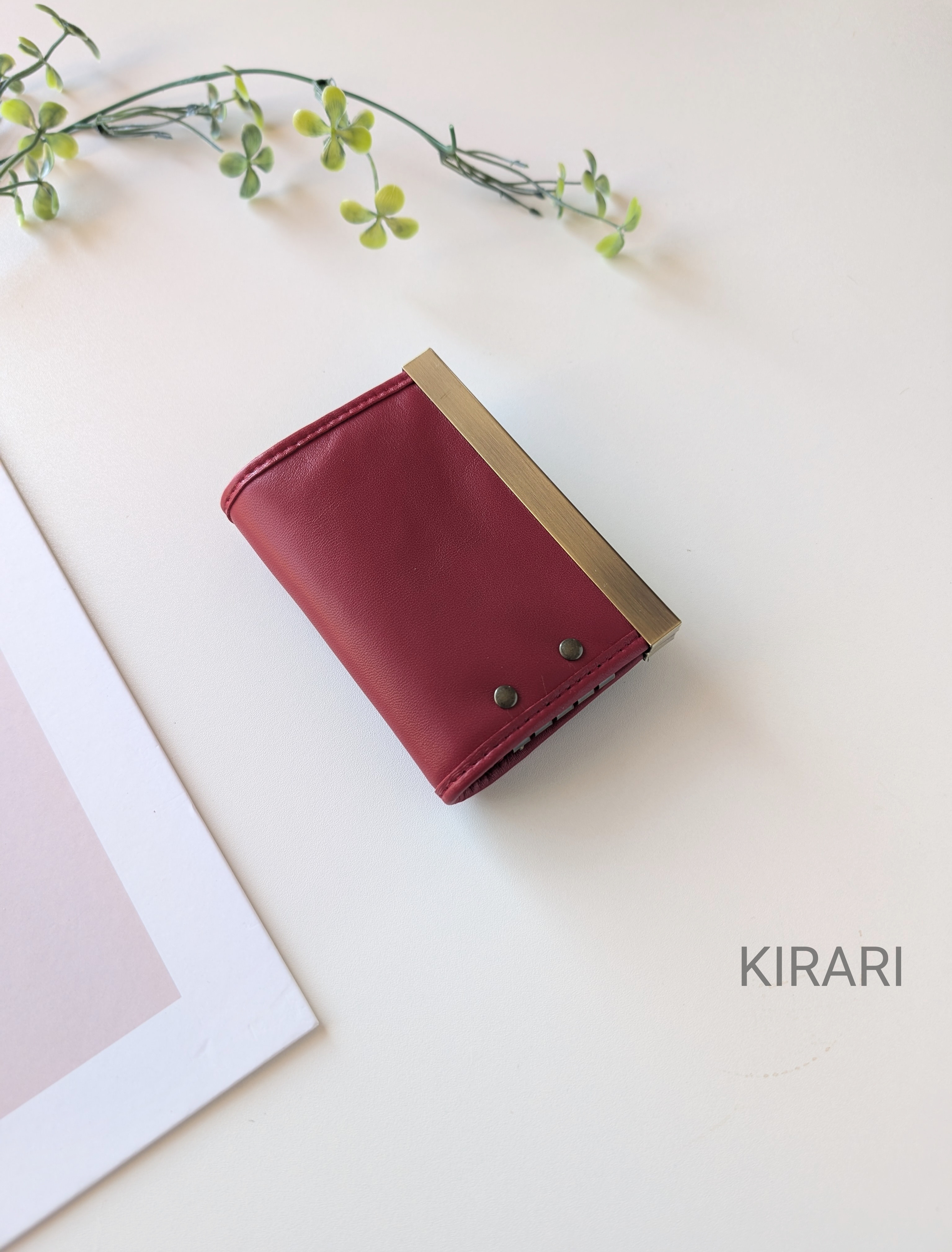 【深紅のアートいちご泥棒】スマートキー＆カード収納◎ クラシカルレッド本革×ウィリアムモリス ビニコ キーケース
