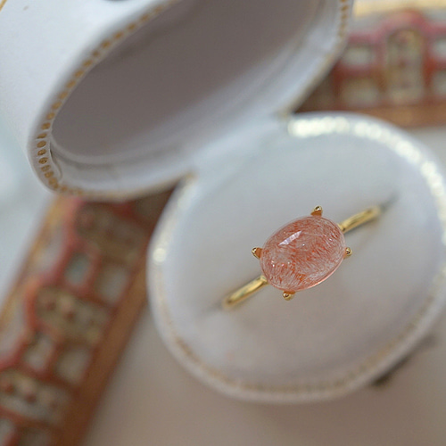 超希少♦️クォーツInクォーツ♦️お守り ペンダントトップ♦️リング♦️未使用♦️送料込 ㉜【8×6mm】カザフスタン産 ストロベリークォーツRing〈18kgp